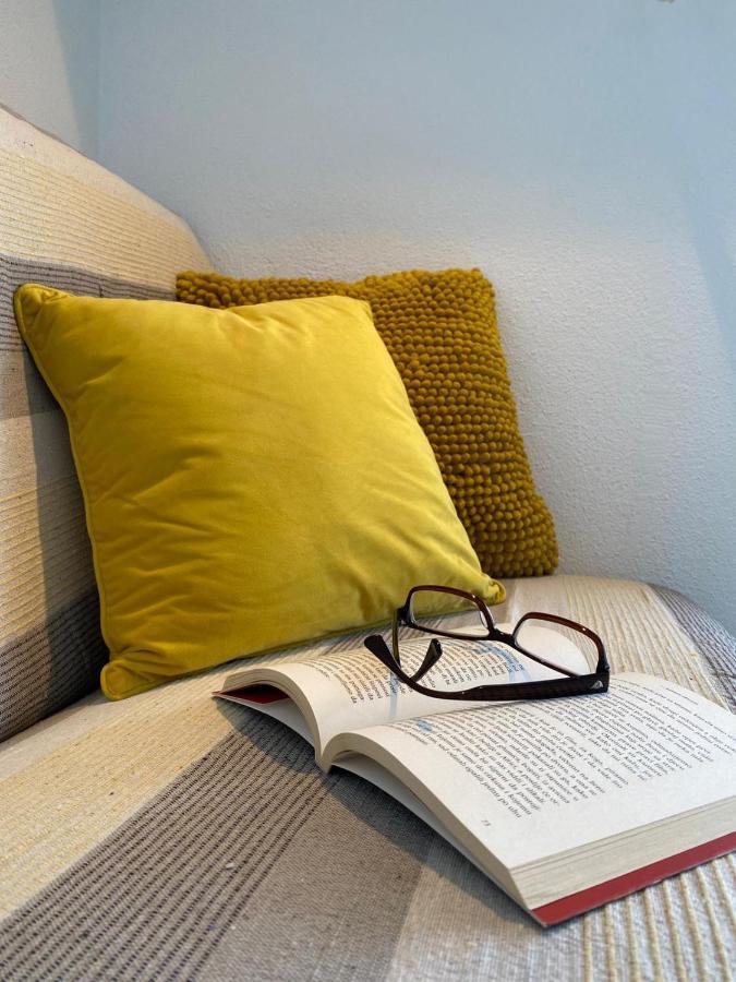 The Ana Apartments Komiza Bagian luar foto
