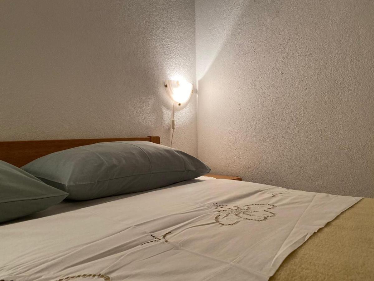 The Ana Apartments Komiza Bagian luar foto