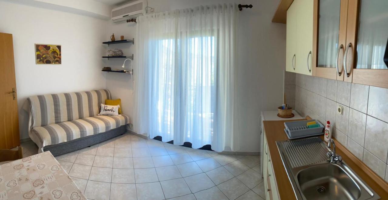 The Ana Apartments Komiza Bagian luar foto